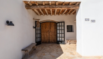 Resa Estates finca sale koop ibiza Jorge exterior door.jpg